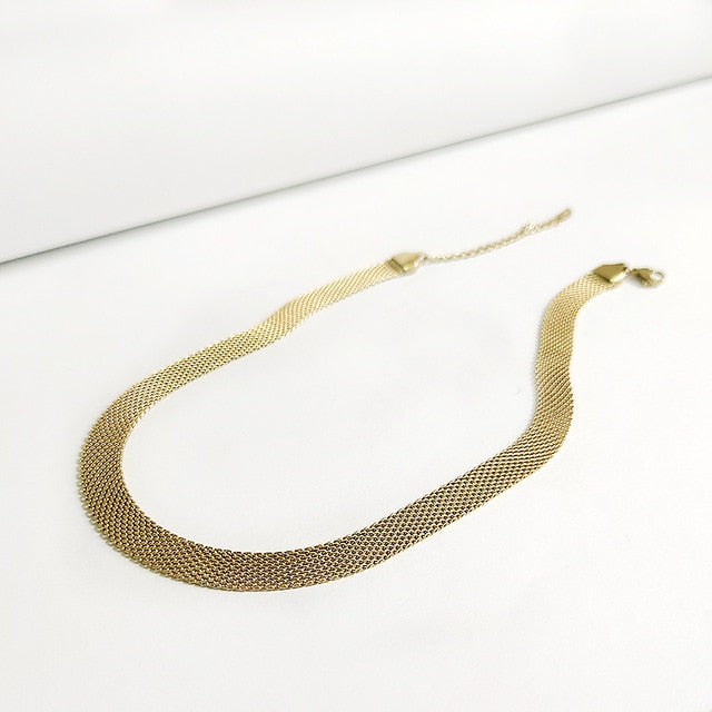 gold weaved choker necklace unique