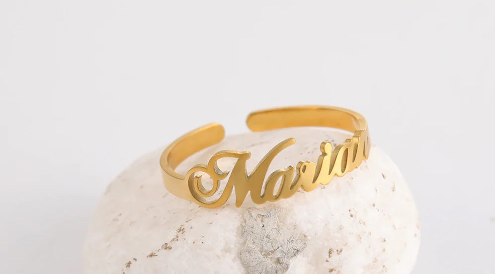 personalised name rings