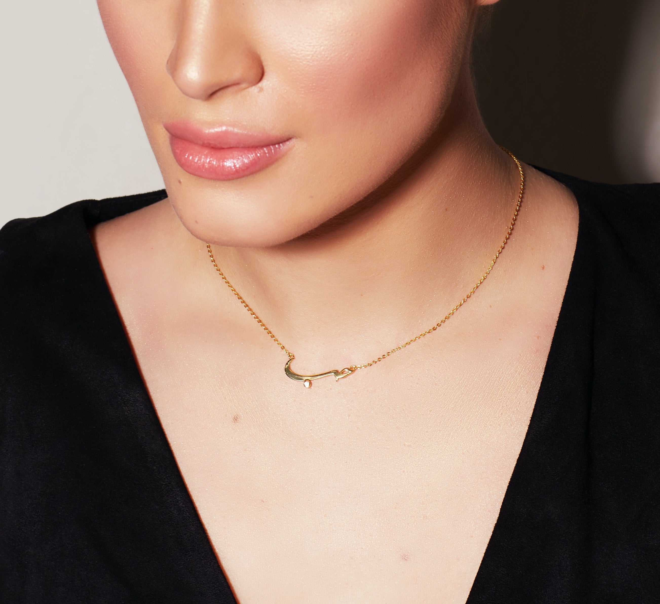 Hub Love arabic pendant necklace gold 