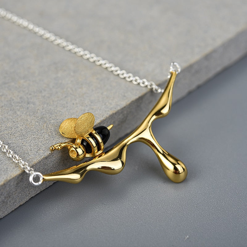 Honey Bee Necklace gold uk